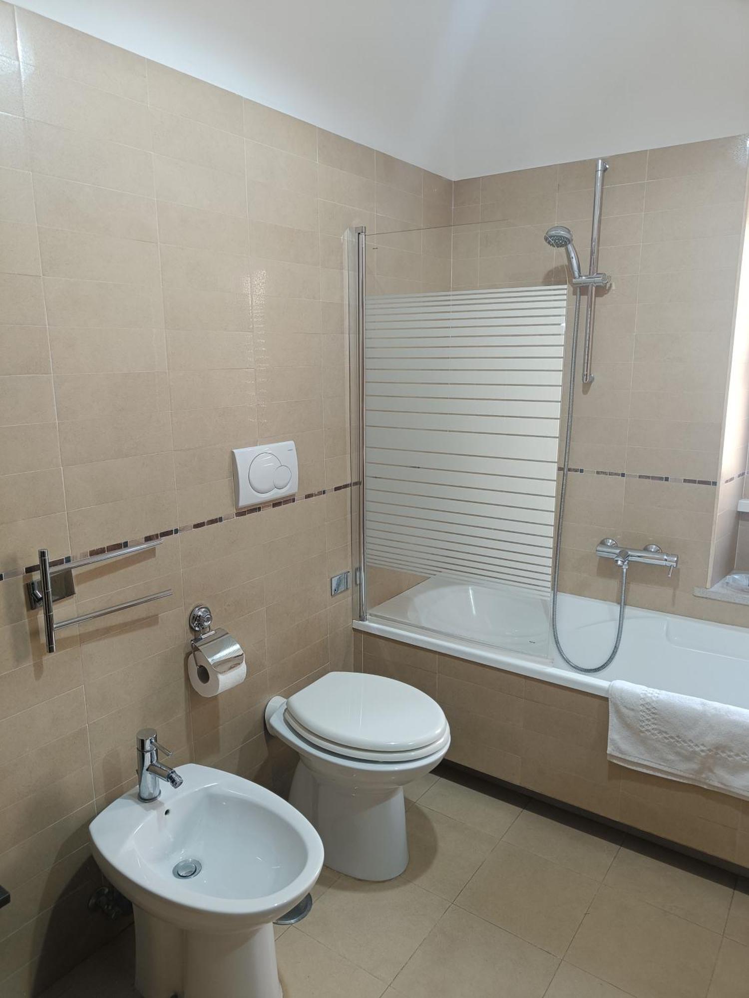Tia Tourist Apartment 로마 외부 사진