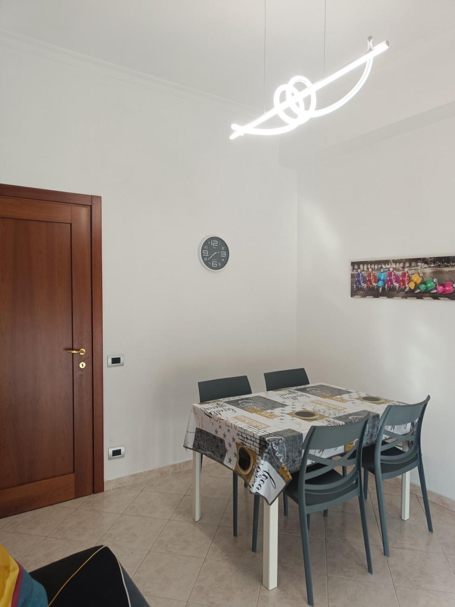Tia Tourist Apartment 로마 외부 사진
